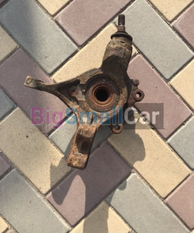 Поворотный кулак правый citroen c 4